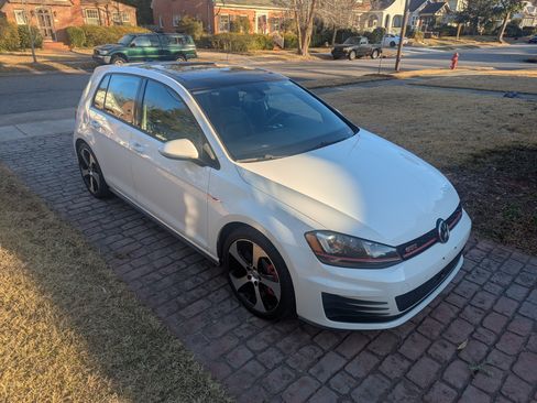 Used 2015 Volkswagen GTI Autobahn w/ Lighting Package (SEL) image 2