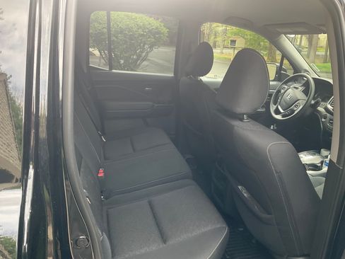 Used 2023 Honda Ridgeline Sport image 8