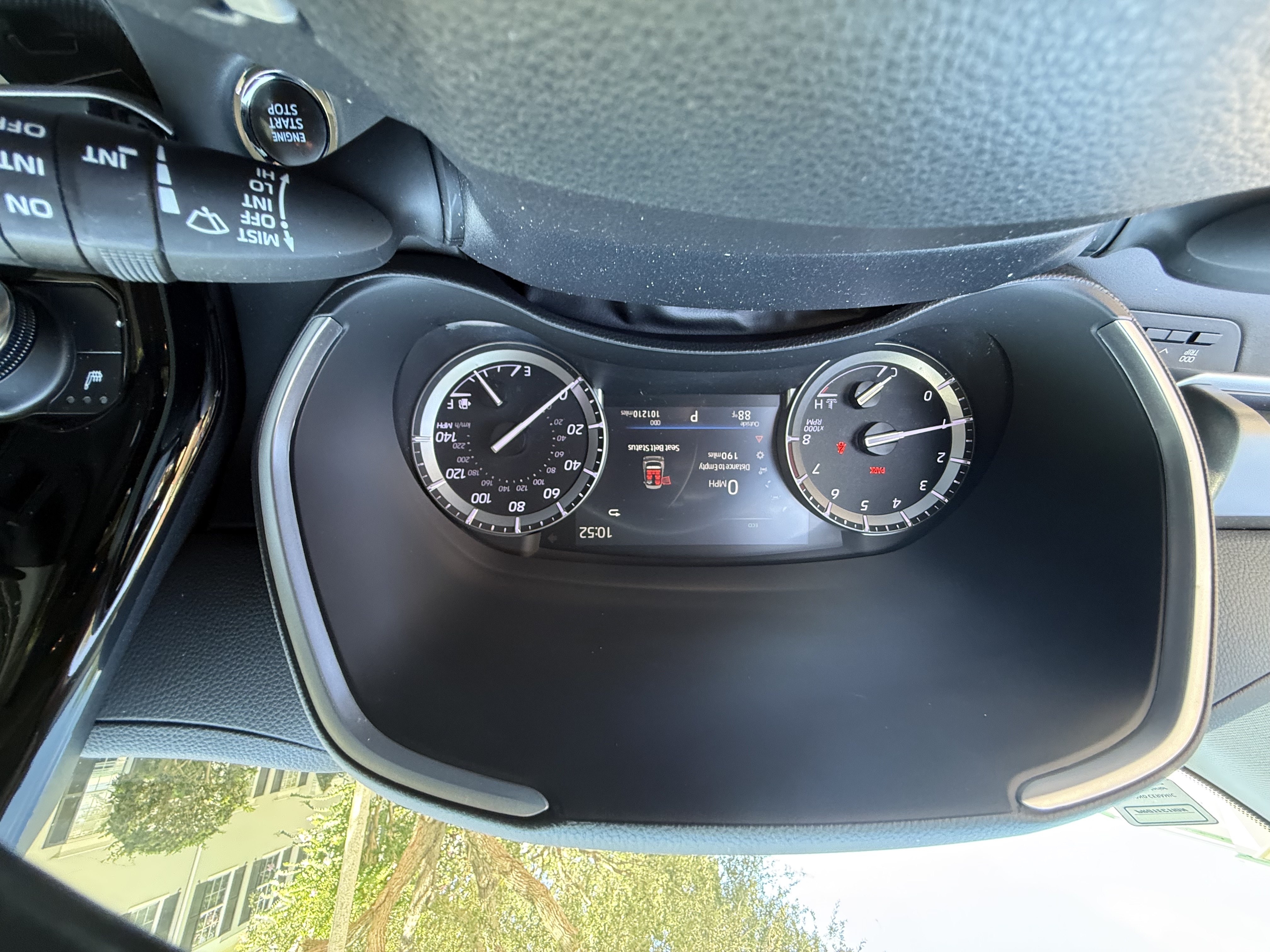 Used 2022 Toyota Highlander XLE FWD image 10