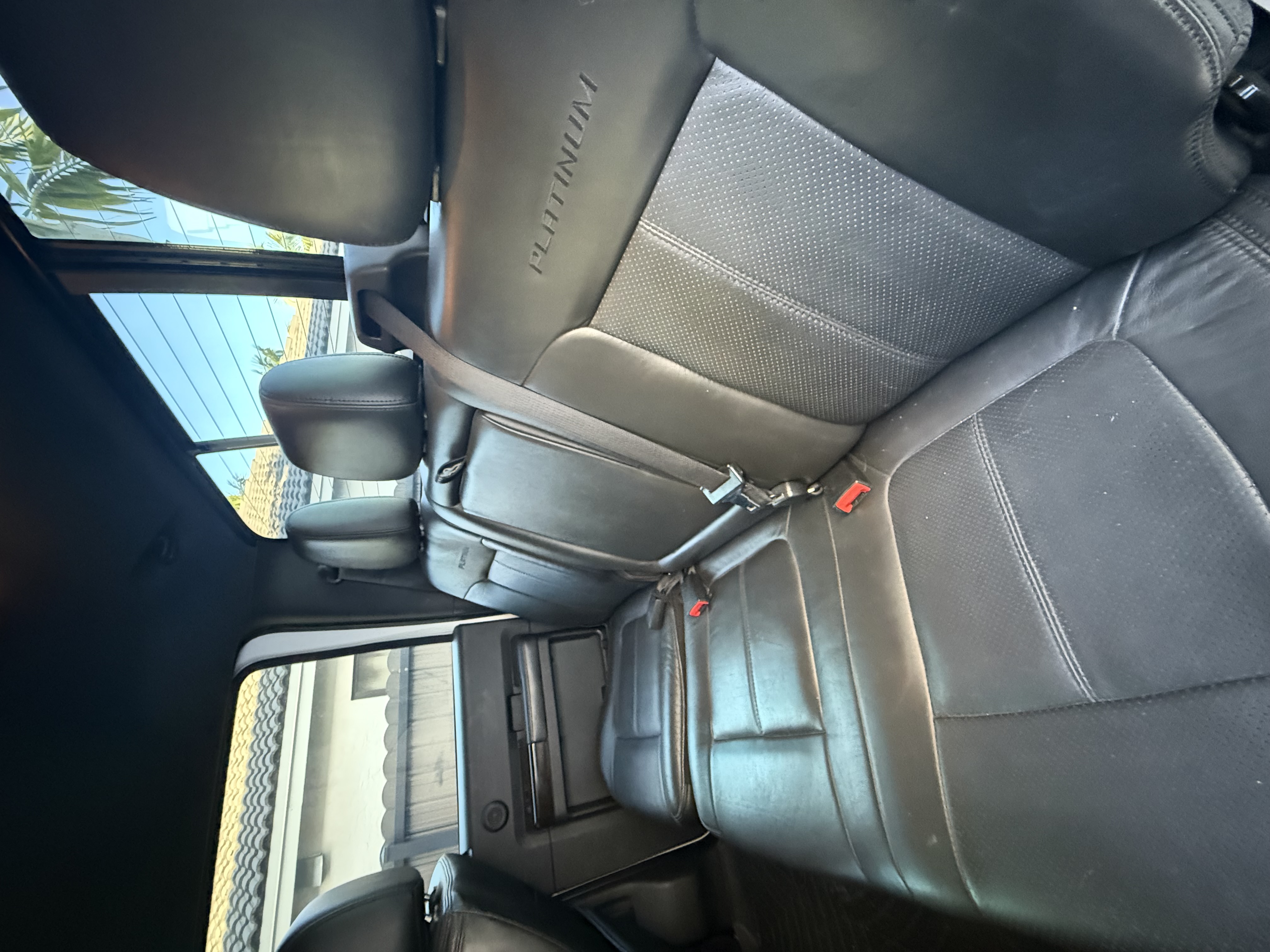 Used 2016 Ford F350 Platinum w/ FX4 Off-Road Package AWD/4WD image 17
