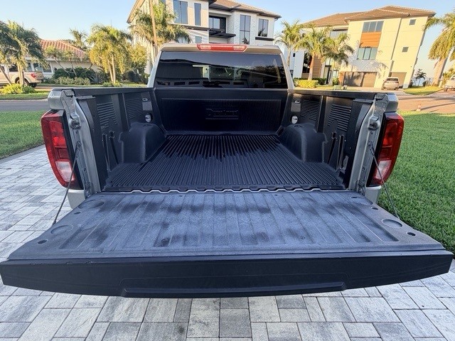 Used 2023 GMC Sierra 1500 SLE AWD/4WD image 16