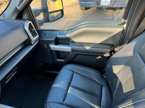 Used 2019 Ford F150 Lariat w/ Equipment Group 502A Luxury image 19