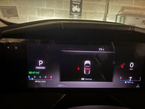 Used 2025 Nissan Murano SV AWD/4WD image 12