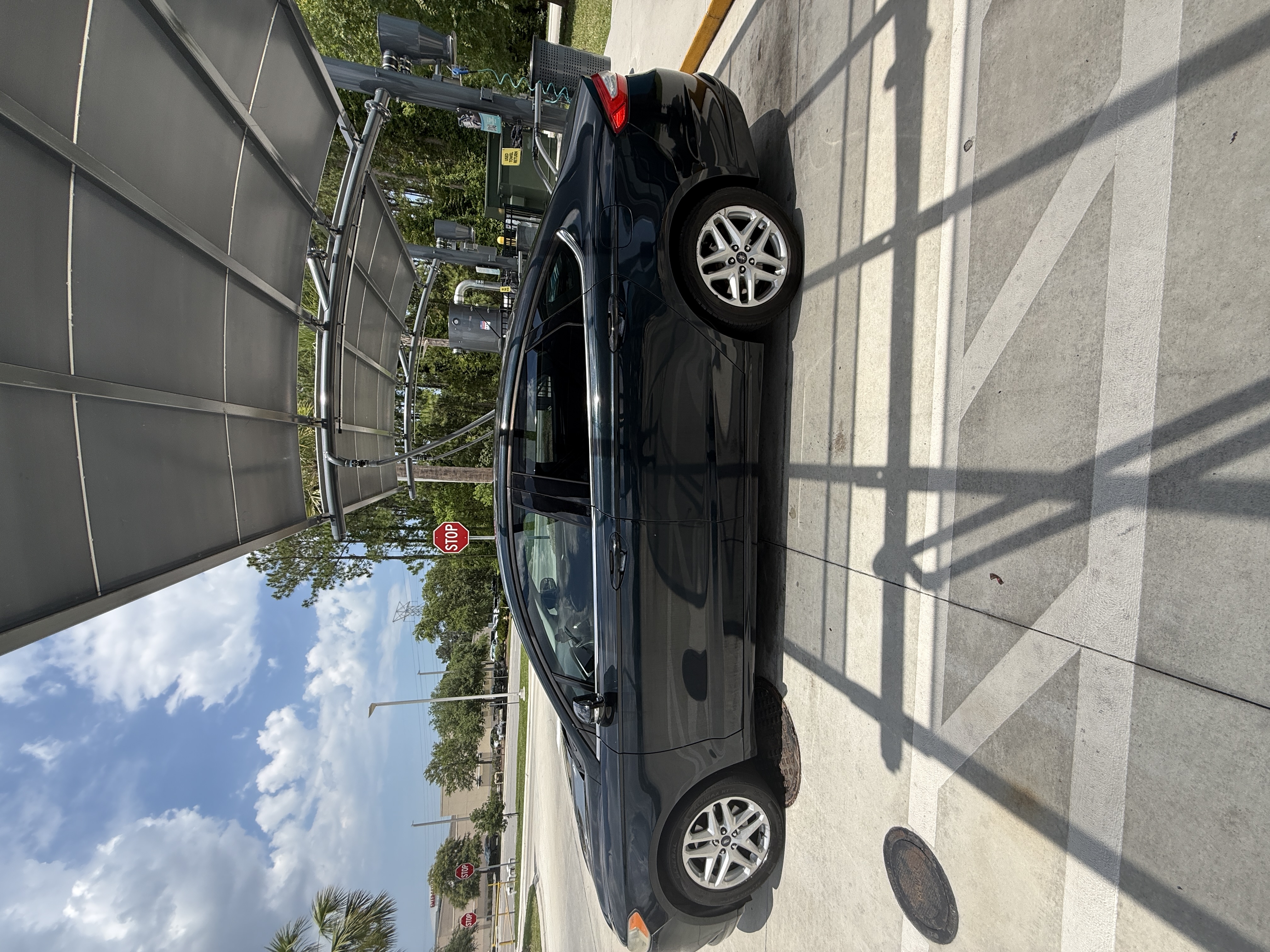 Used 2014 Ford Fusion SE FWD image 5