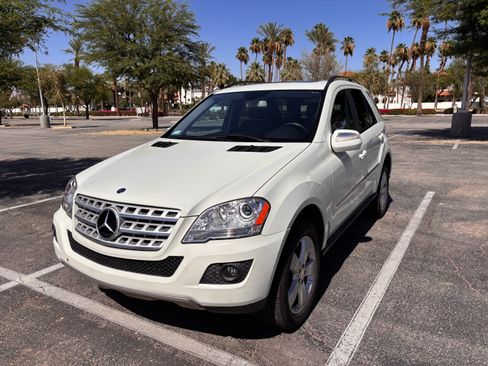 Used 2009 Mercedes-Benz ML 350 4MATIC image 1