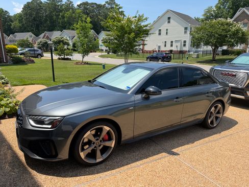 Used 2023 Audi A4 2.0T Premium Plus w/ Premium Plus Package AWD/4WD image 2
