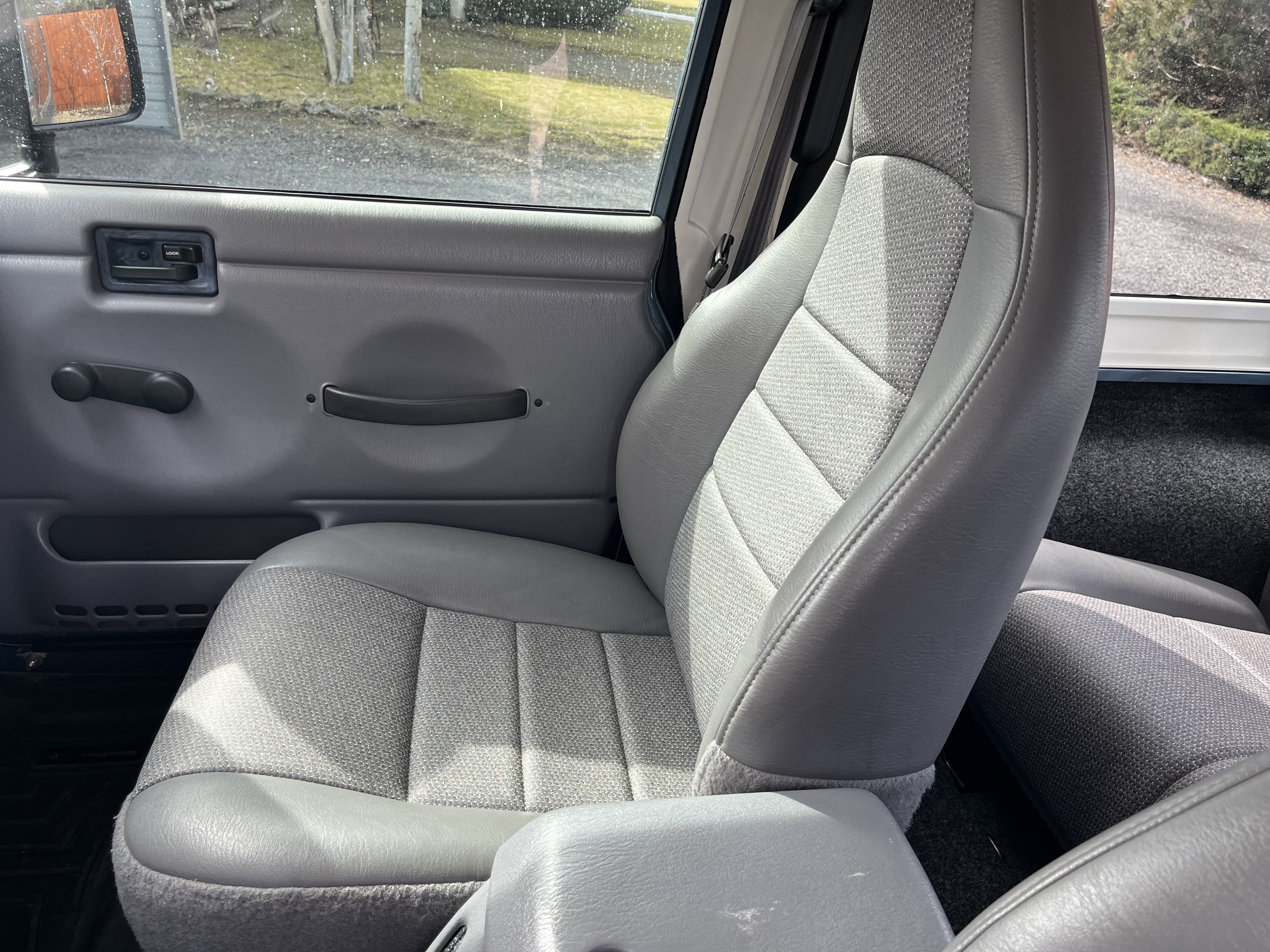Used 1998 Jeep Wrangler Sport AWD/4WD image 12