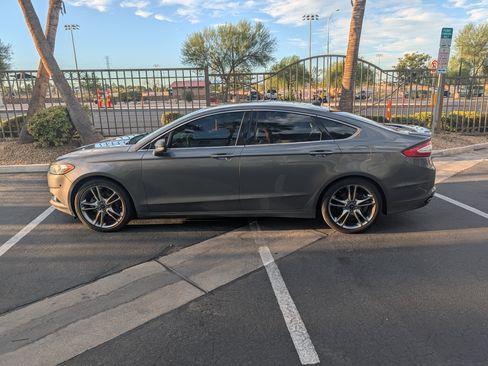 Used 2014 Ford Fusion Titanium FWD image 2