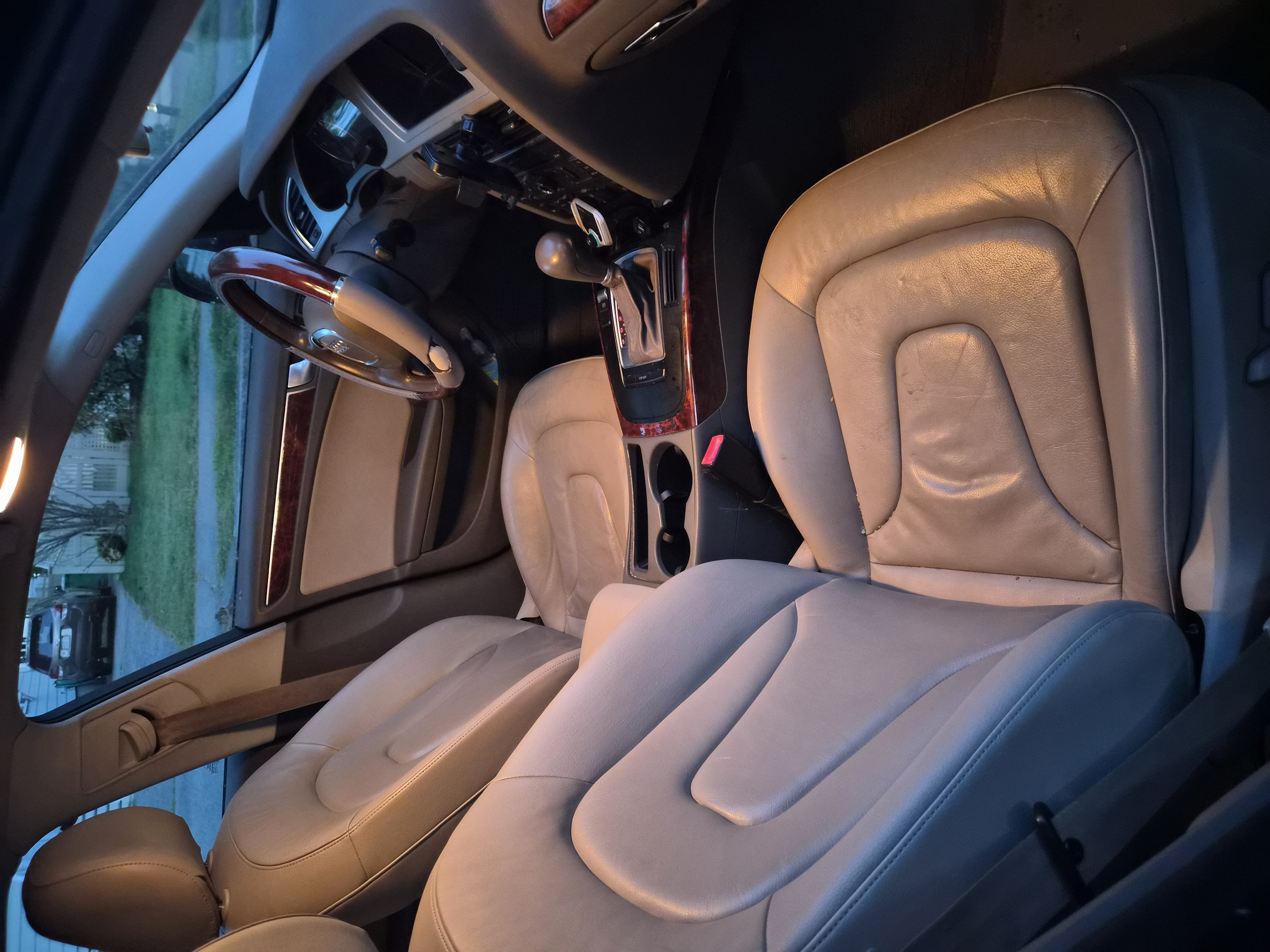 Used 2010 Audi A4 2.0T Premium AWD/4WD image 11