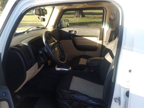 Used 2006 HUMMER H3 image 10
