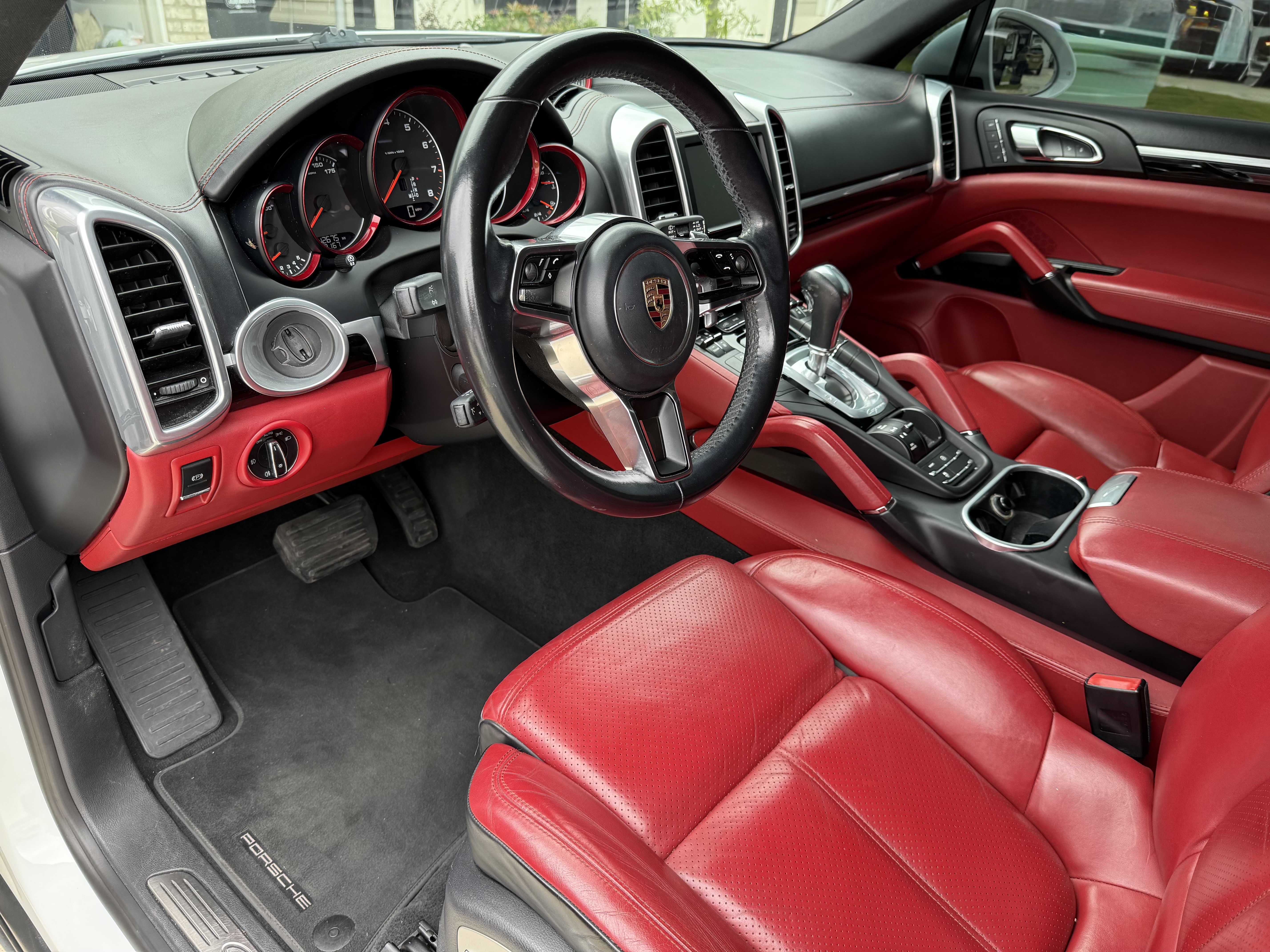 Used 2016 Porsche Cayenne AWD/4WD image 11