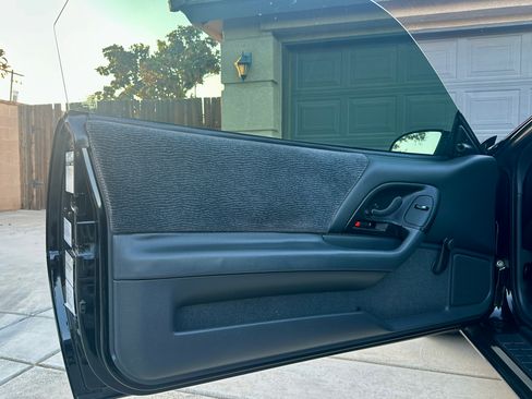 Used 1996 Chevrolet Camaro Z28 RWD image 17