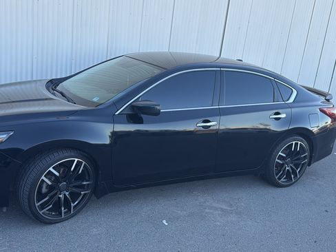 Used 2018 Nissan Altima 2.5 SR w/ SR Midnight Edition image 1