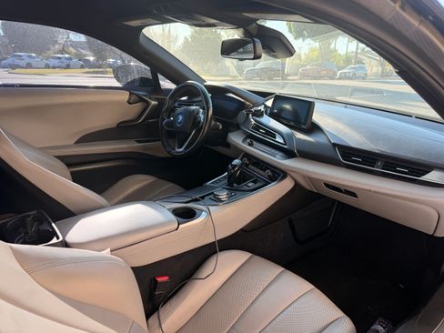 Used 2014 BMW i8 image 9