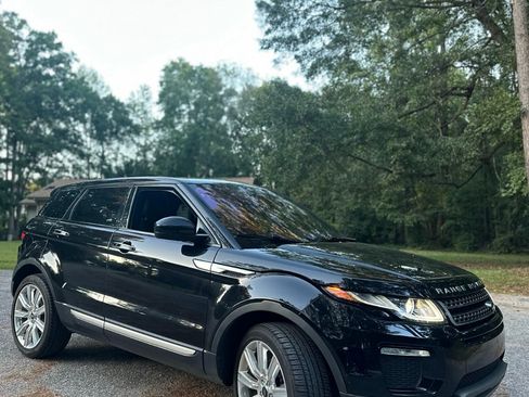 Used 2019 Land Rover Range Rover Evoque HSE image 1