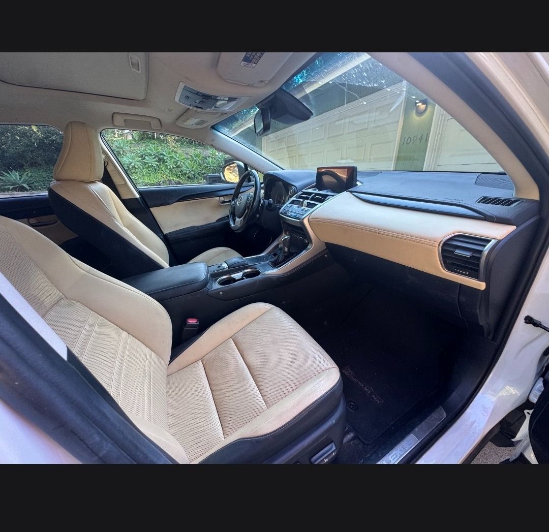 Used 2018 Lexus NX 300 FWD w/ Comfort Package image 9