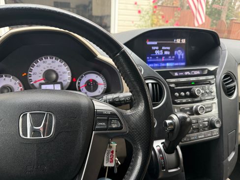 Used 2014 Honda Pilot EX-L image 11