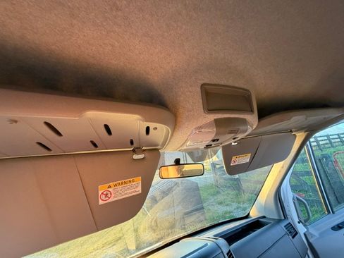 Used 2018 Mercedes-Benz Sprinter 2500 image 13