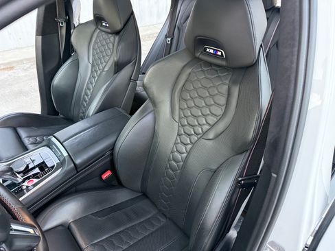 Used 2020 BMW X5 M Competition w/ Executive Package image 32