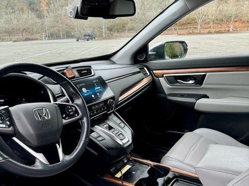 Used 2020 Honda CR-V Touring image 6