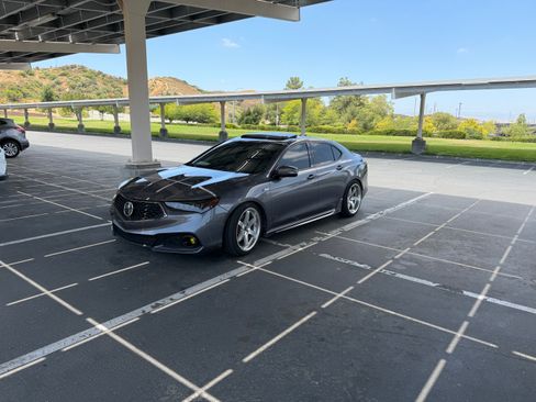 Used 2018 Acura TLX V6 w/ Technology & A-SPEC Pkg AWD/4WD image 14
