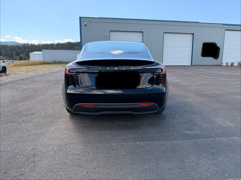 Used 2024 Tesla Model 3 Standard Range RWD image 6