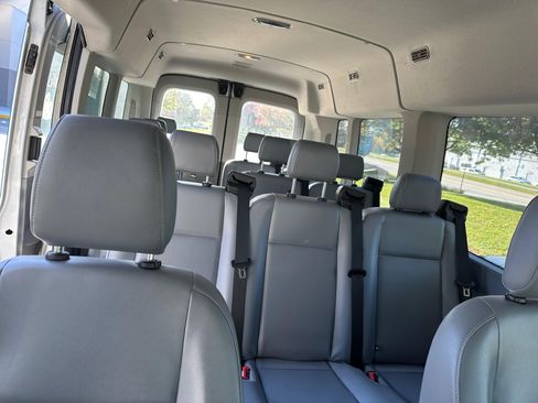 Used 2016 Ford Transit 350 XL image 10