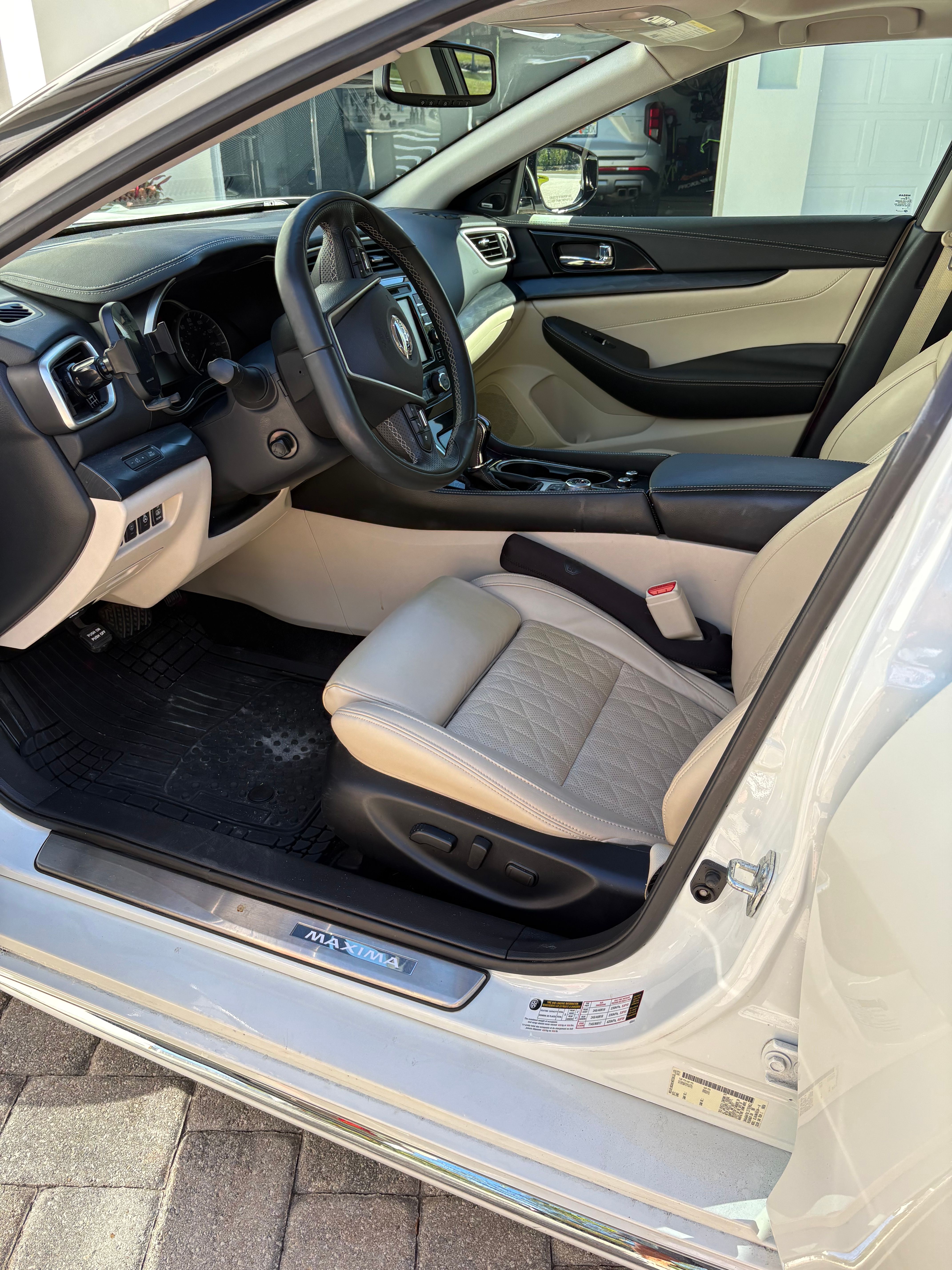 Used 2019 Nissan Maxima Platinum w/ Illumination Package FWD image 5