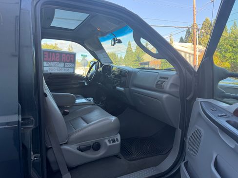 Used 2007 Ford F250 4x4 Crew Cab Super Duty image 9