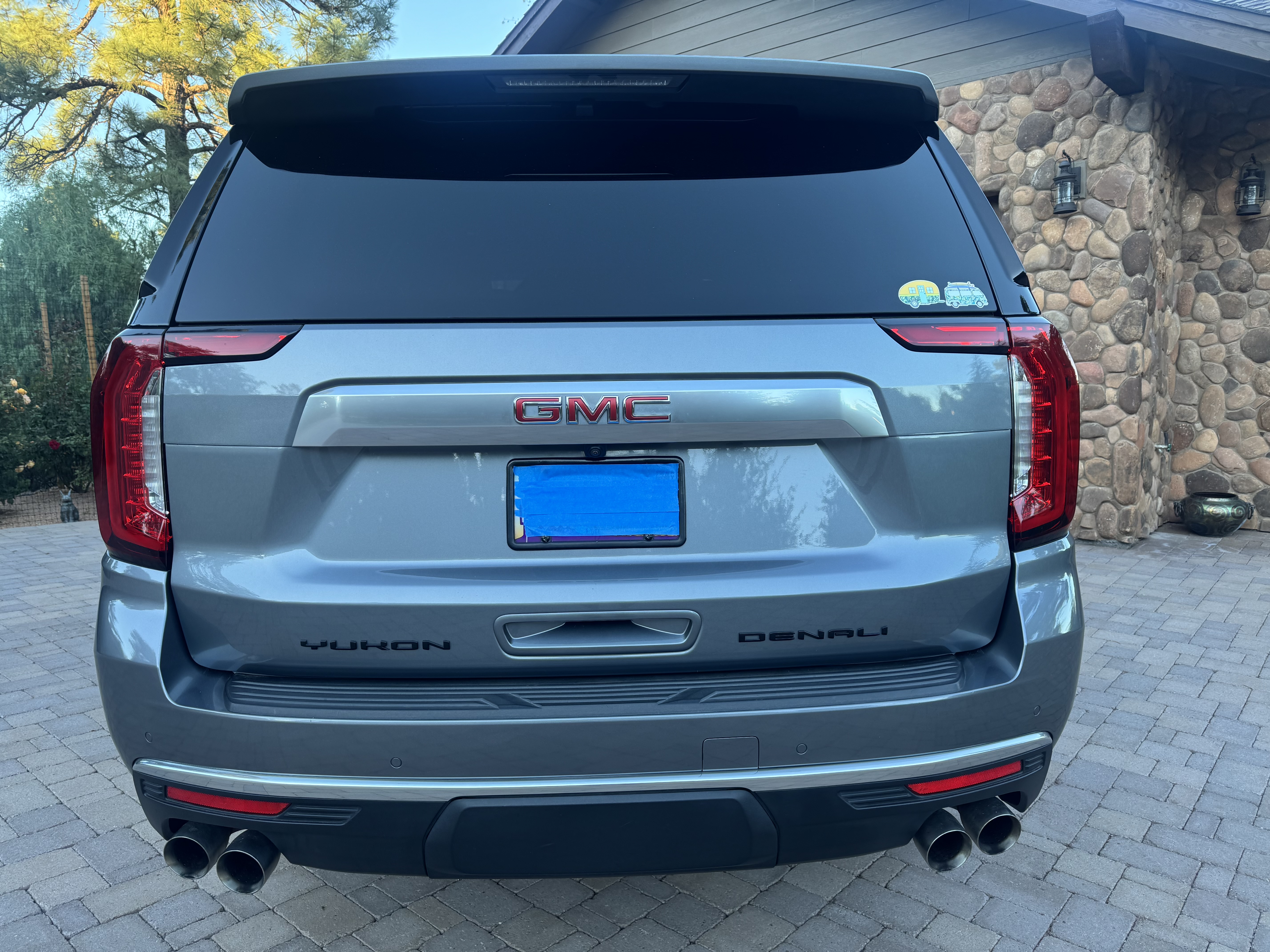 Used 2022 GMC Yukon Denali AWD/4WD image 4