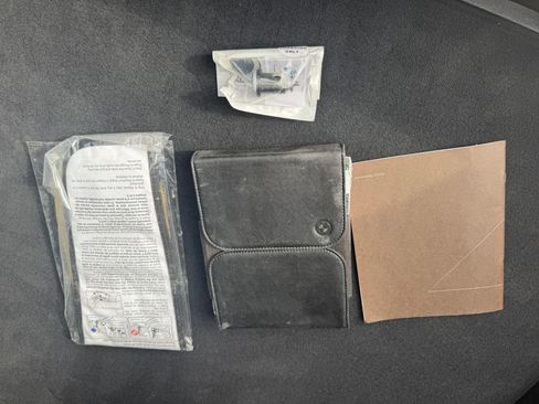 Used 2016 BMW 740i image 29