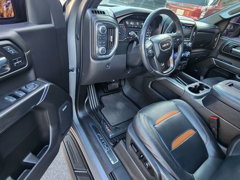 Used 2021 GMC Sierra 1500 AT4 w/ AT4 Premium Package image 12