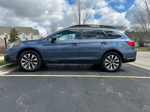 Used 2015 Subaru Outback 2.5i Limited image 4