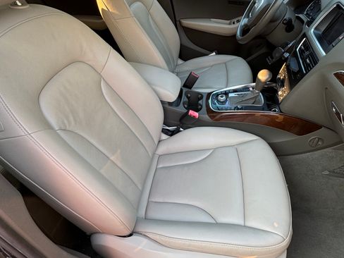 Used 2012 Audi Q5 2.0T Premium Plus w/ Premium Plus Pkg image 12