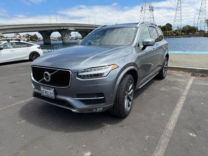 Used 2018 Volvo XC90 T6 Momentum w/ Convenience Package
