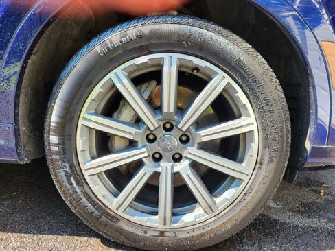 Used 2019 Audi Q7 2.0T Premium Plus w/ Premium Plus Package image 19