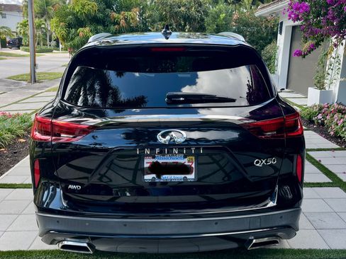 Used 2021 INFINITI QX50 Luxe w/ Appearance Package image 5