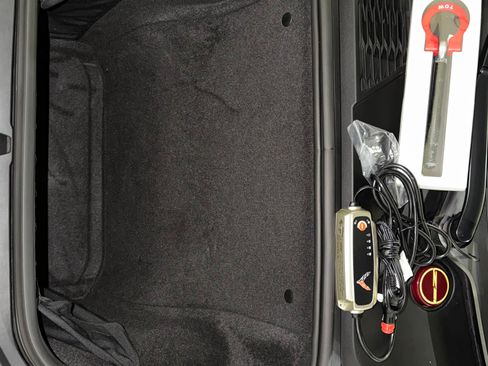 Used 2023 Chevrolet Corvette Stingray Premium Conv w/ Z51 Performance Package image 14