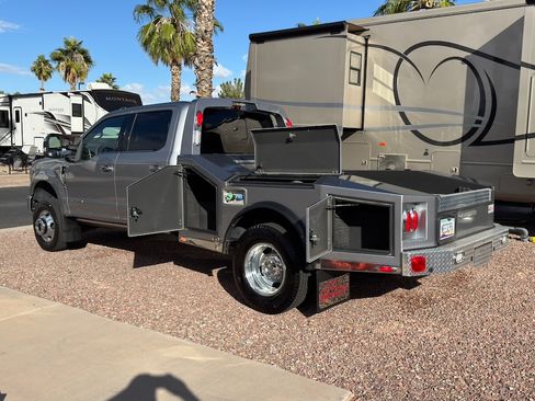 Used 2022 Ford F350 Platinum image 23