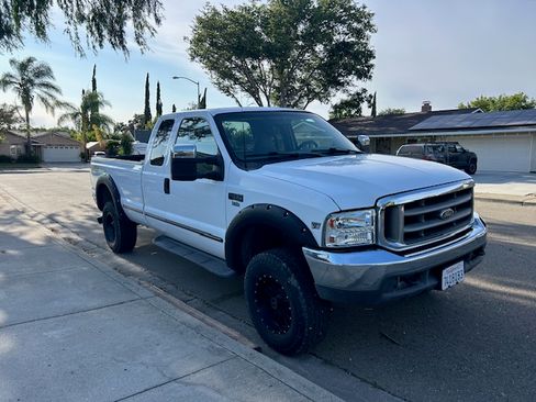 Used 1999 Ford F250 4x4 SuperCab Super Duty image 5
