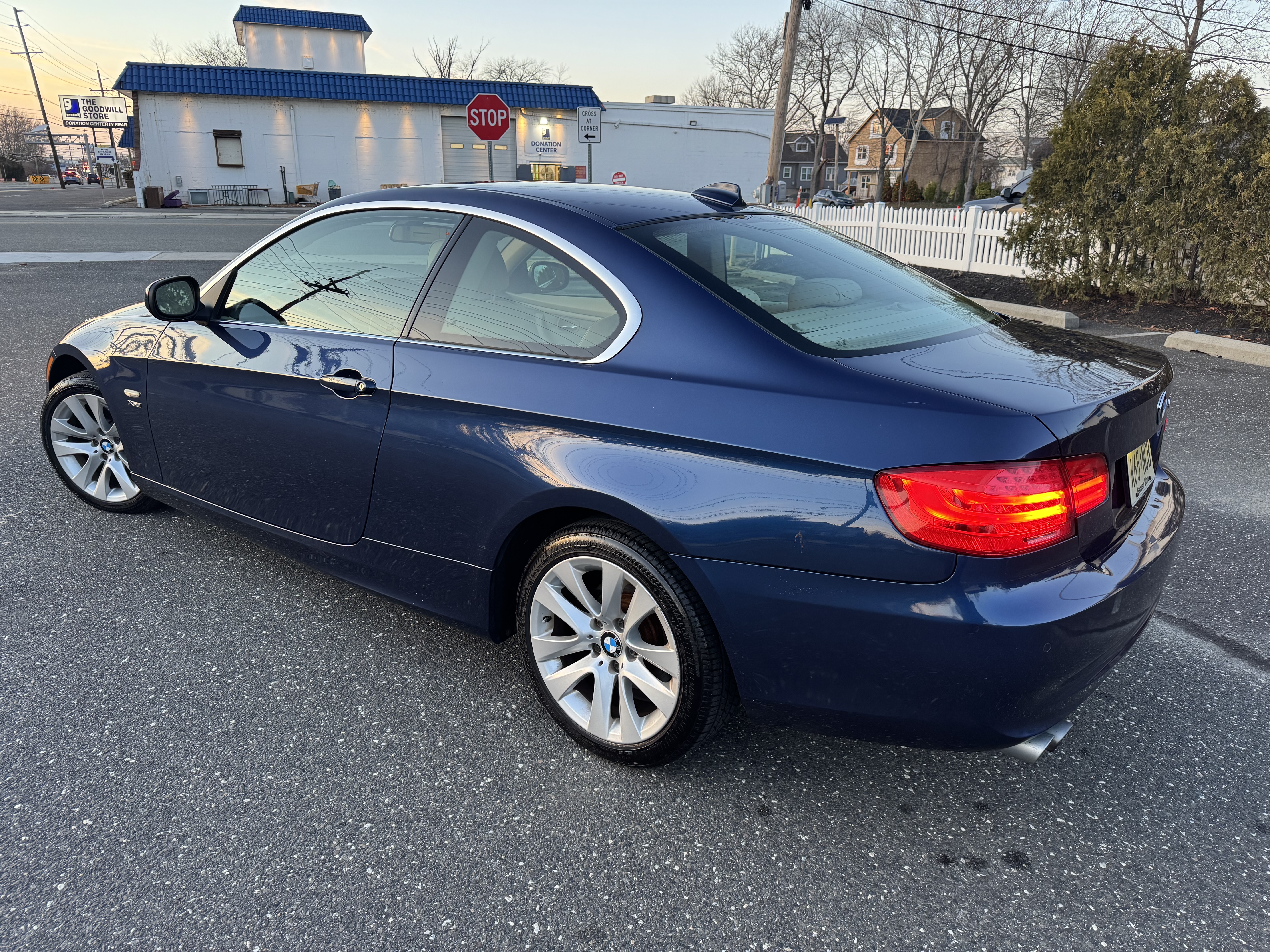 Used 2013 BMW 328i xDrive Coupe AWD/4WD image 12