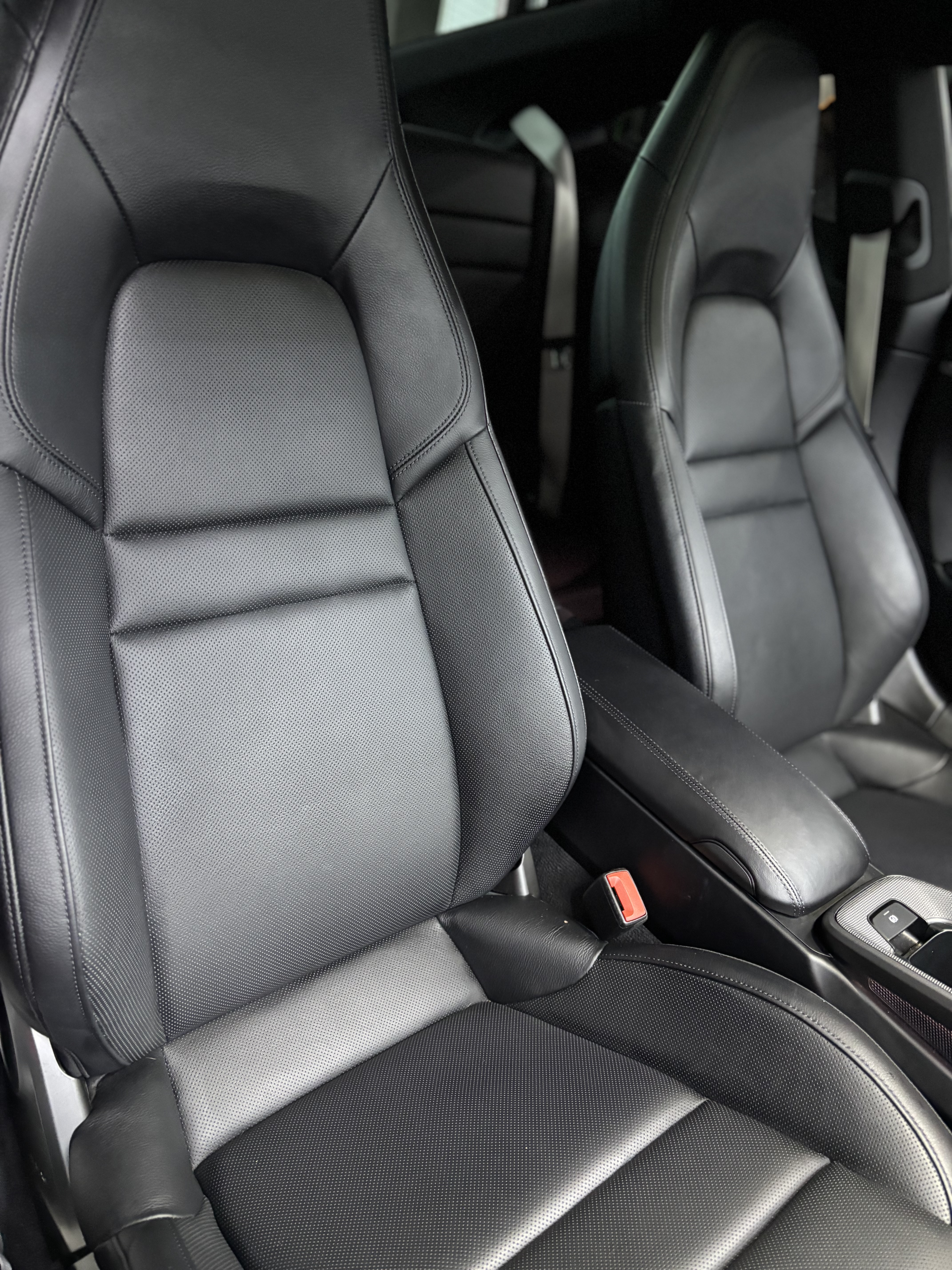 Used 2022 Porsche 911 Carrera image 16