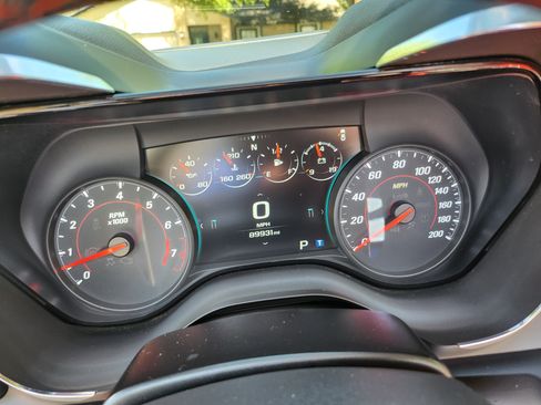 Used 2018 Chevrolet Camaro SS image 6