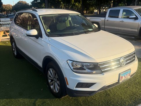 Used 2018 Volkswagen Tiguan S FWD image 1
