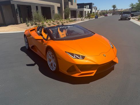Used 2023 Lamborghini Huracan EVO AWD/4WD image 29