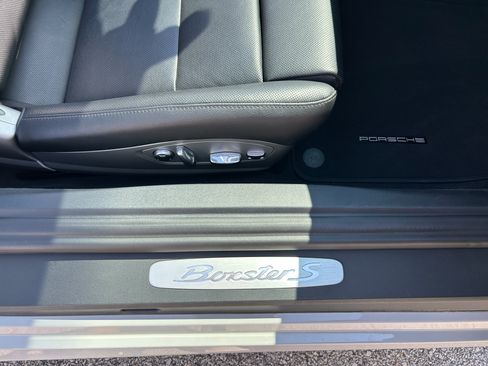 Used 2020 Porsche 718 Boxster S RWD image 21