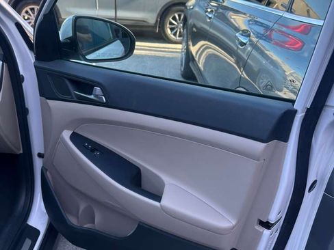 Used 2016 Hyundai Tucson Limited image 22