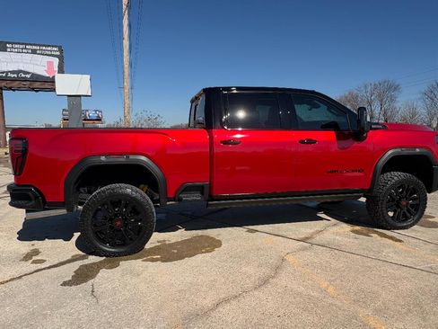 Used 2026 GMC Sierra 2500 AT4X image 2