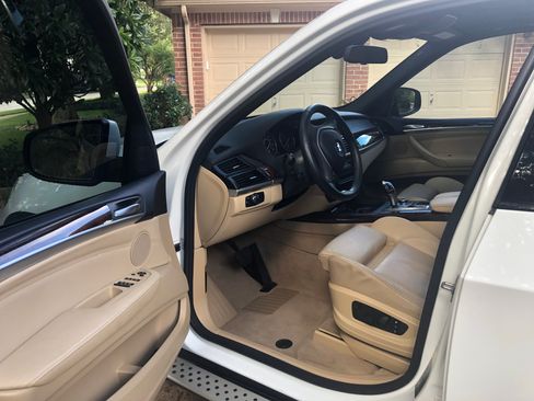 Used 2011 BMW X5 xDrive50i AWD/4WD image 26