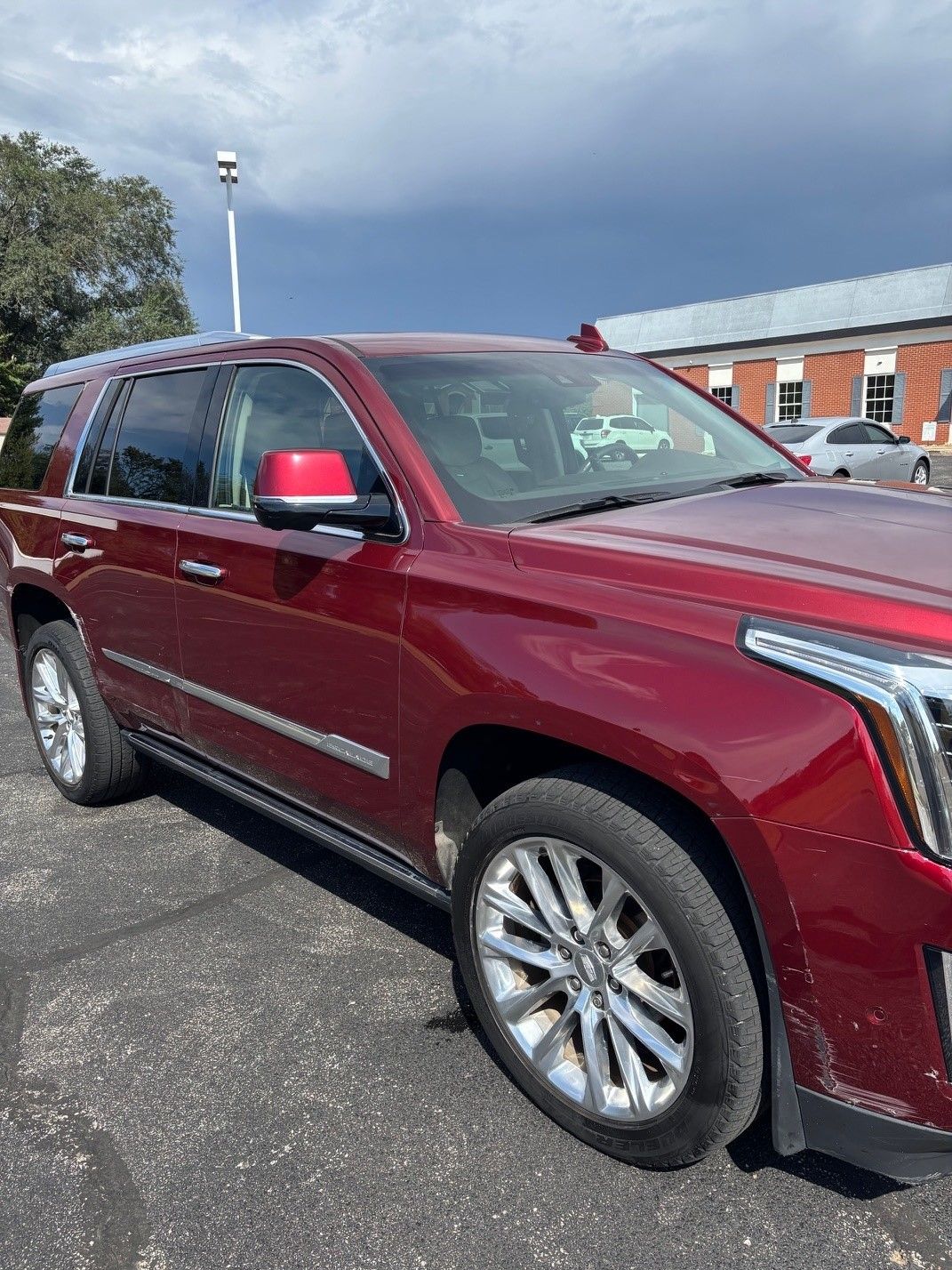 Used 2017 Cadillac Escalade Premium Luxury AWD/4WD image 9